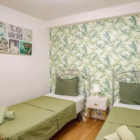 Apartament Old Town - *
